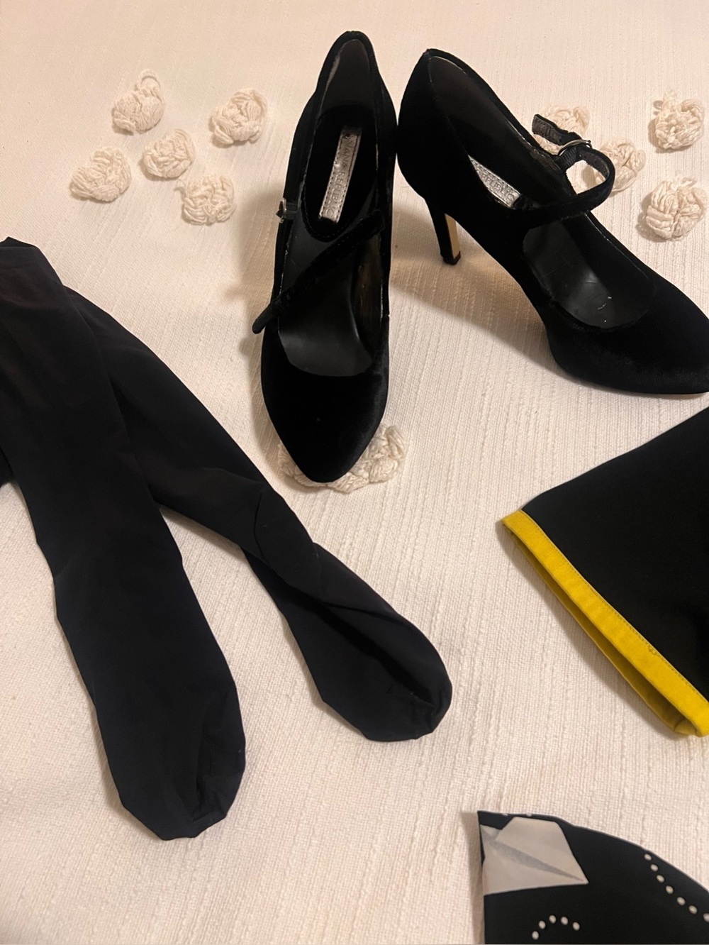 Spirit Airlines flight attendant crew issued uniform pieces plus more - Picture 9 of 10
